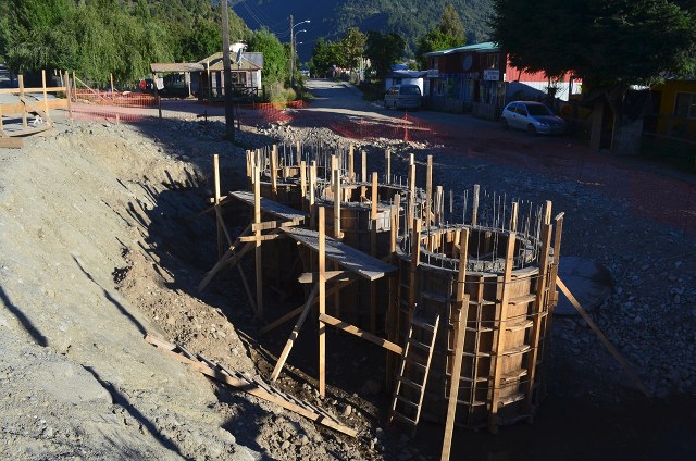 Photo of some unusual contruction.